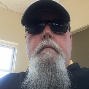 Meet your Posher, Tom